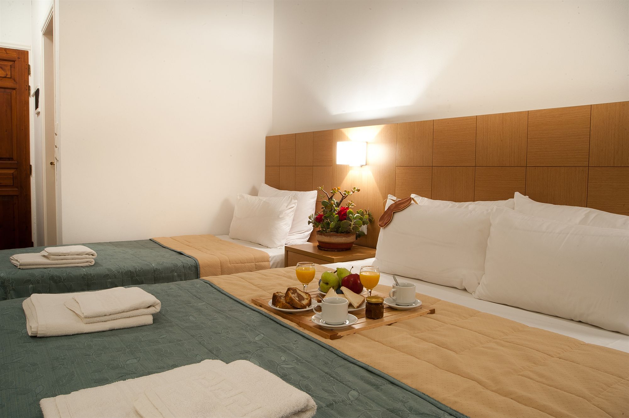 Contessa Aparthotel