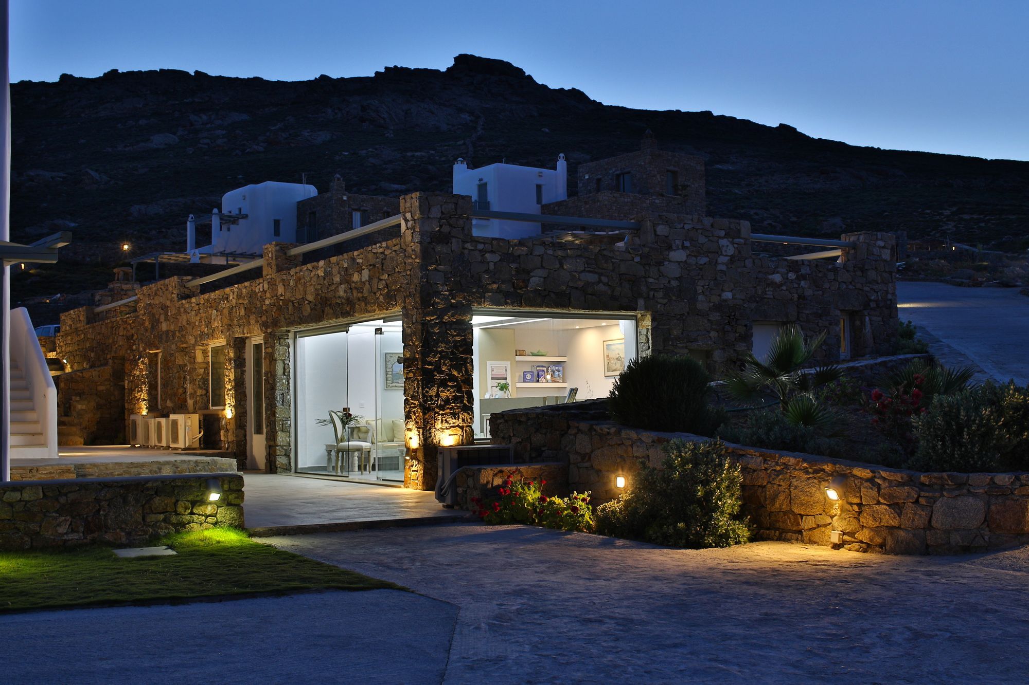 Aparthotel Niriides Homes &