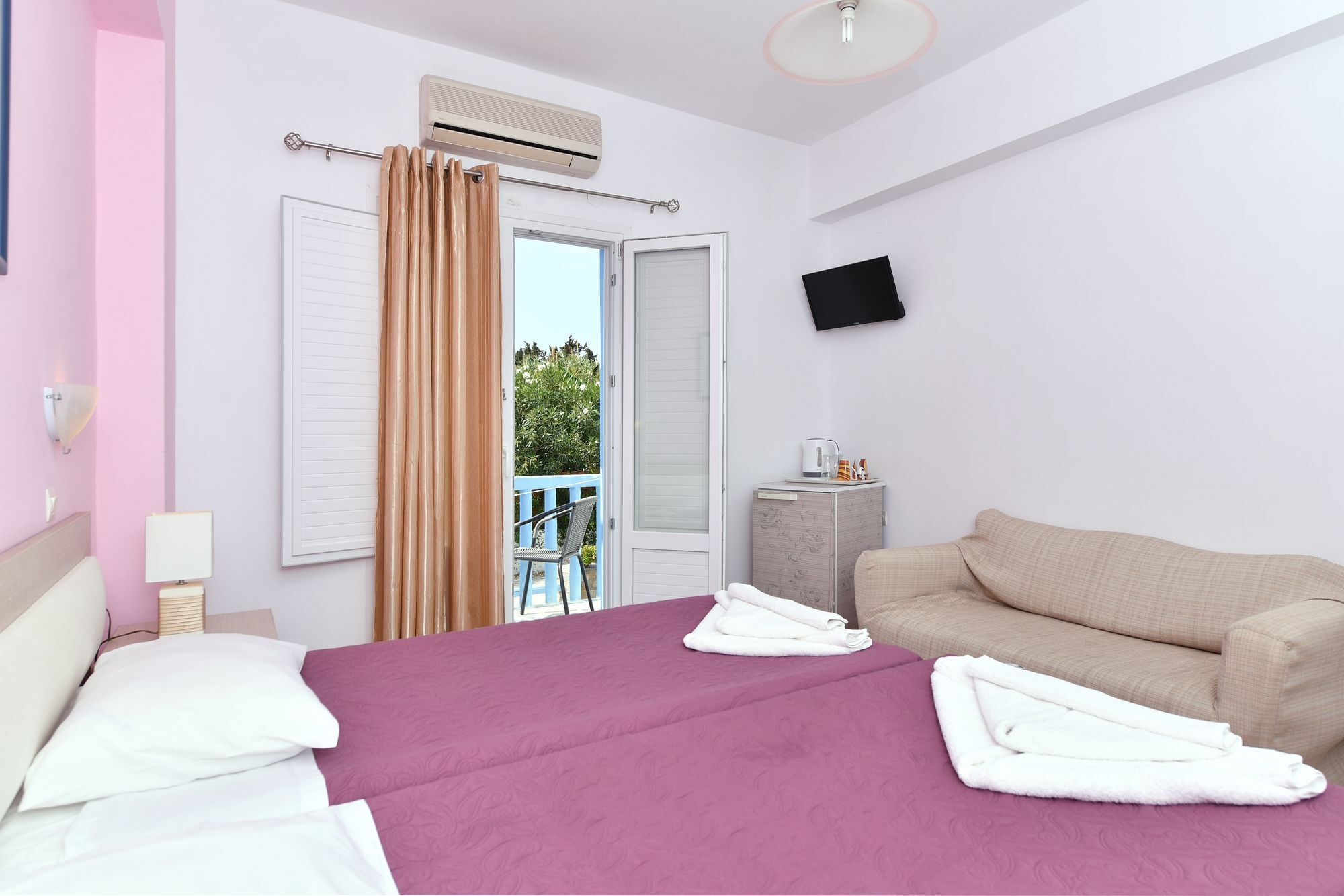 Katerina 2* Parikia (Paros)