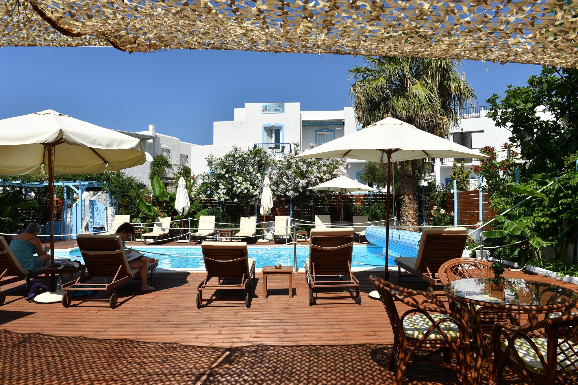 Katerina Aparthotel