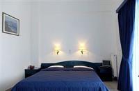 Klonos - Kyriakos Klonos Hotel Aegina