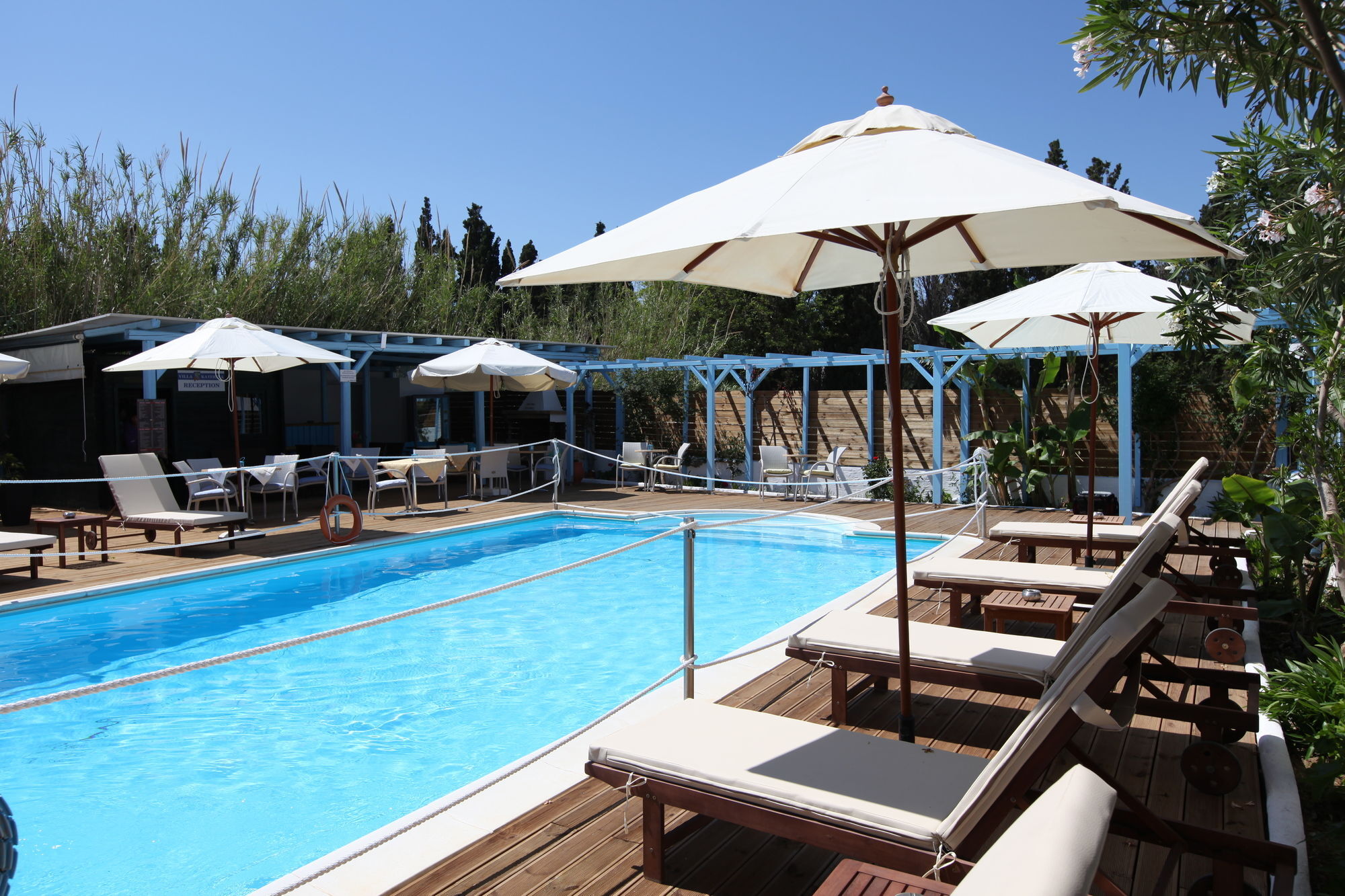 Katerina Aparthotel
