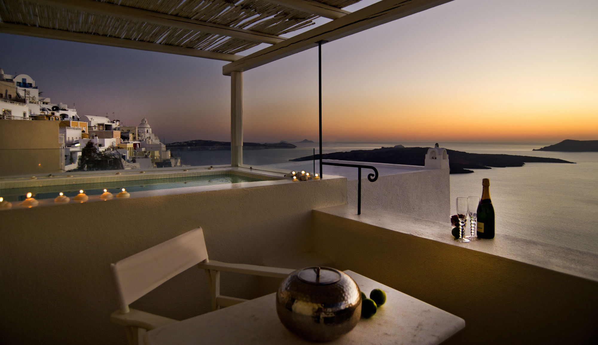 Aparthotel Enigma Fira (Santorini)