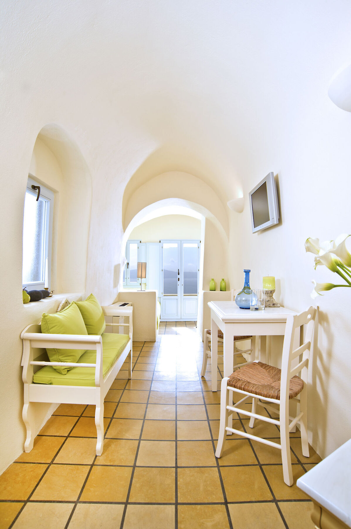 Enigma 4* Fira (Santorini)