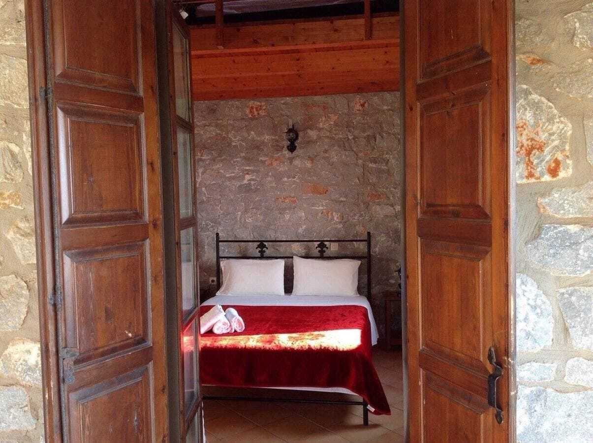 Guest house Las - Giannakakoy Traditional Stone Houses Neo Oitilo