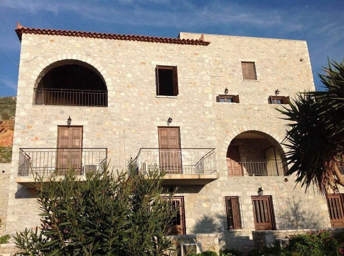 Guest house Las - Giannakakoy Traditional Stone Houses