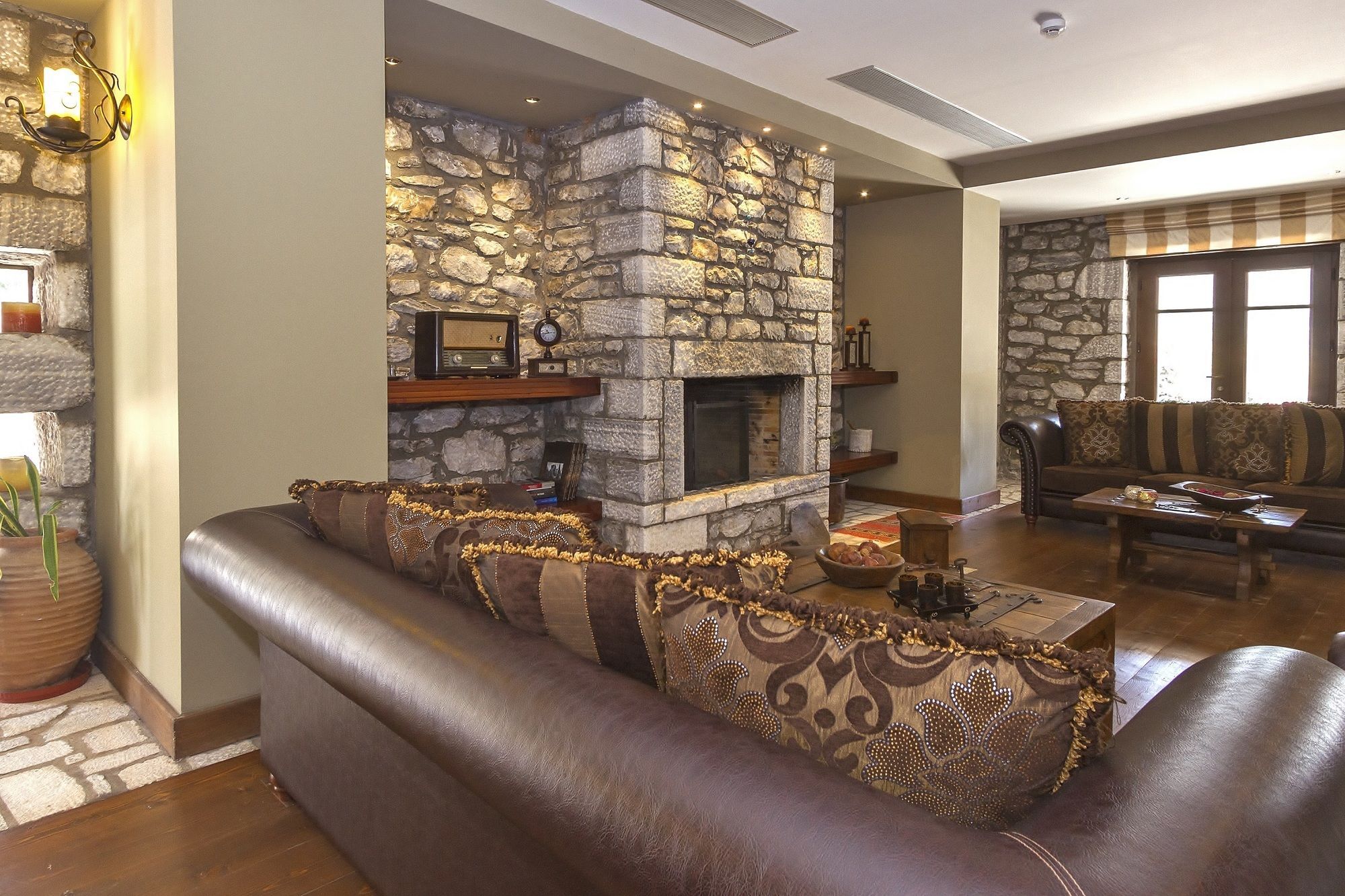 Itilo Traditional Hotel Neo Oitilo