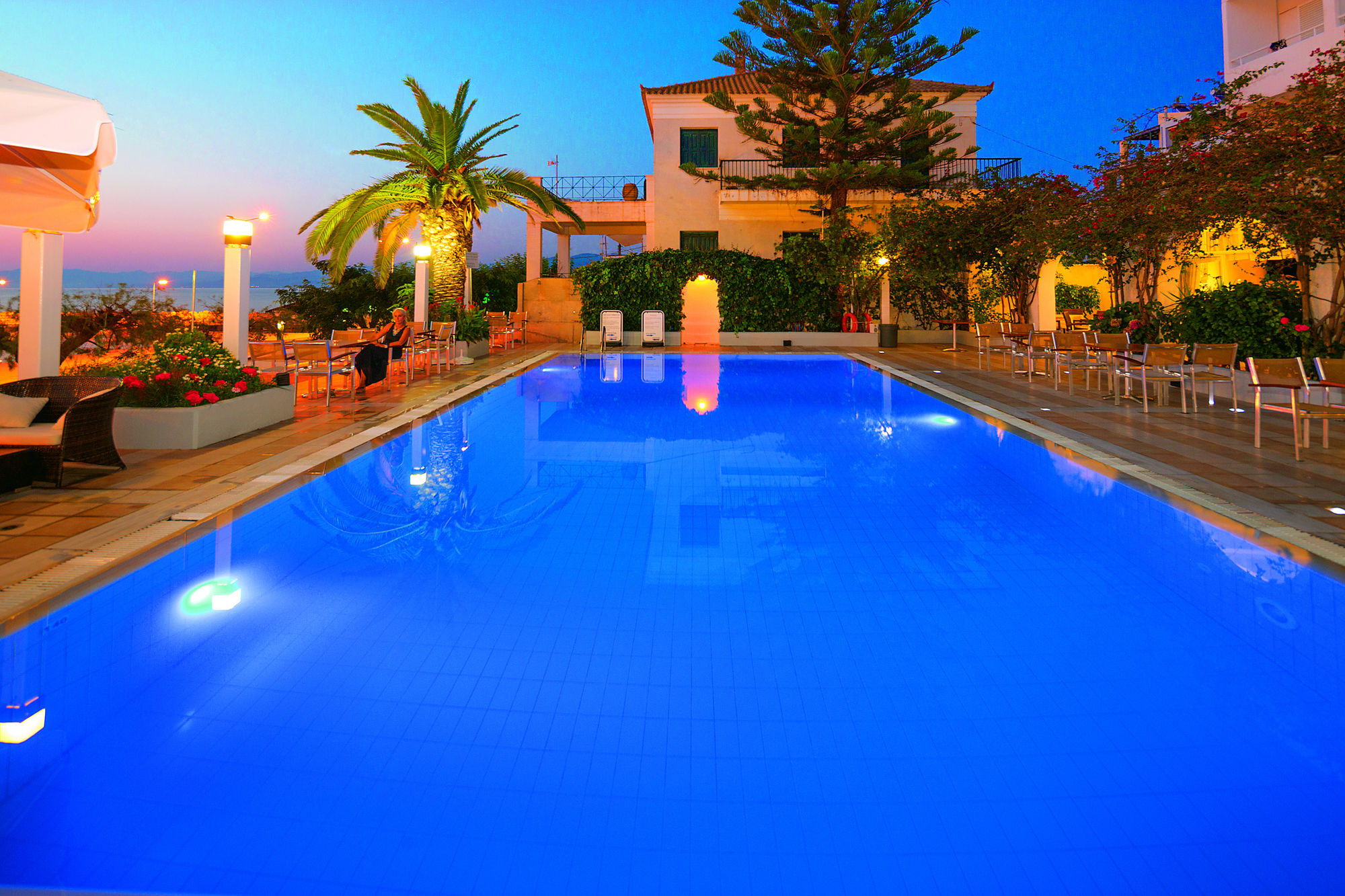 Hotel Kyparissia Beach Hotel 3*