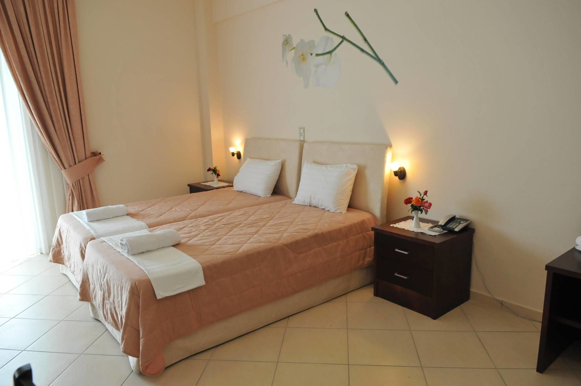 Finiki Plaza Methoni (Messenia)