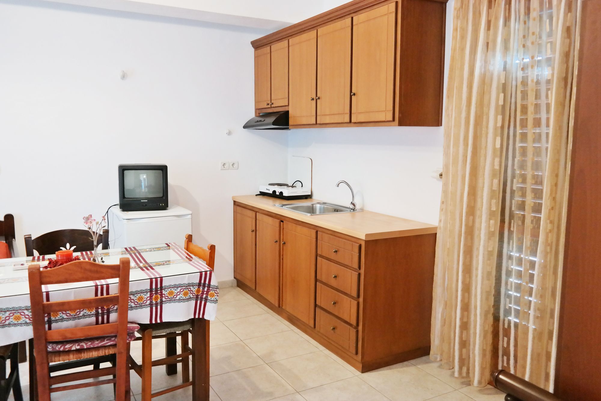 Katerina Babis Aparthotel 2*