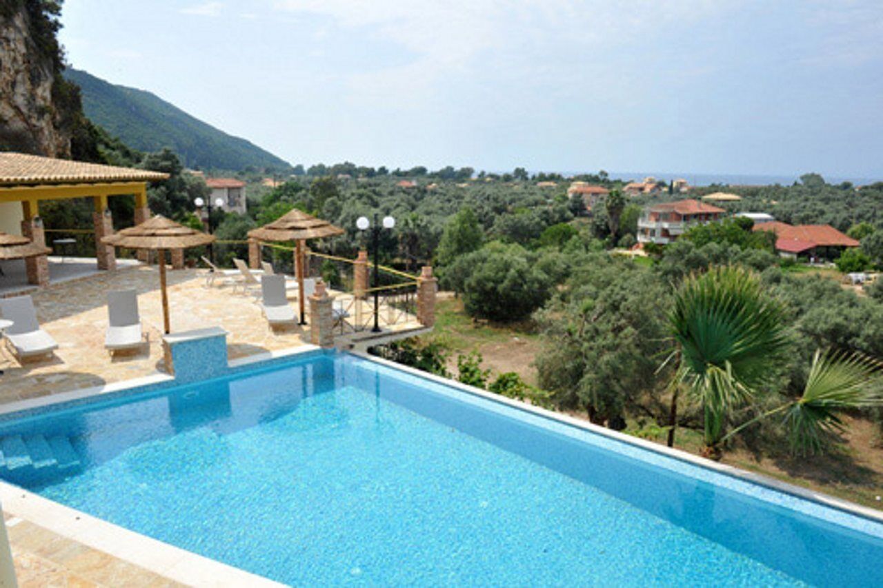 Kastro Maistro Hotel 2*