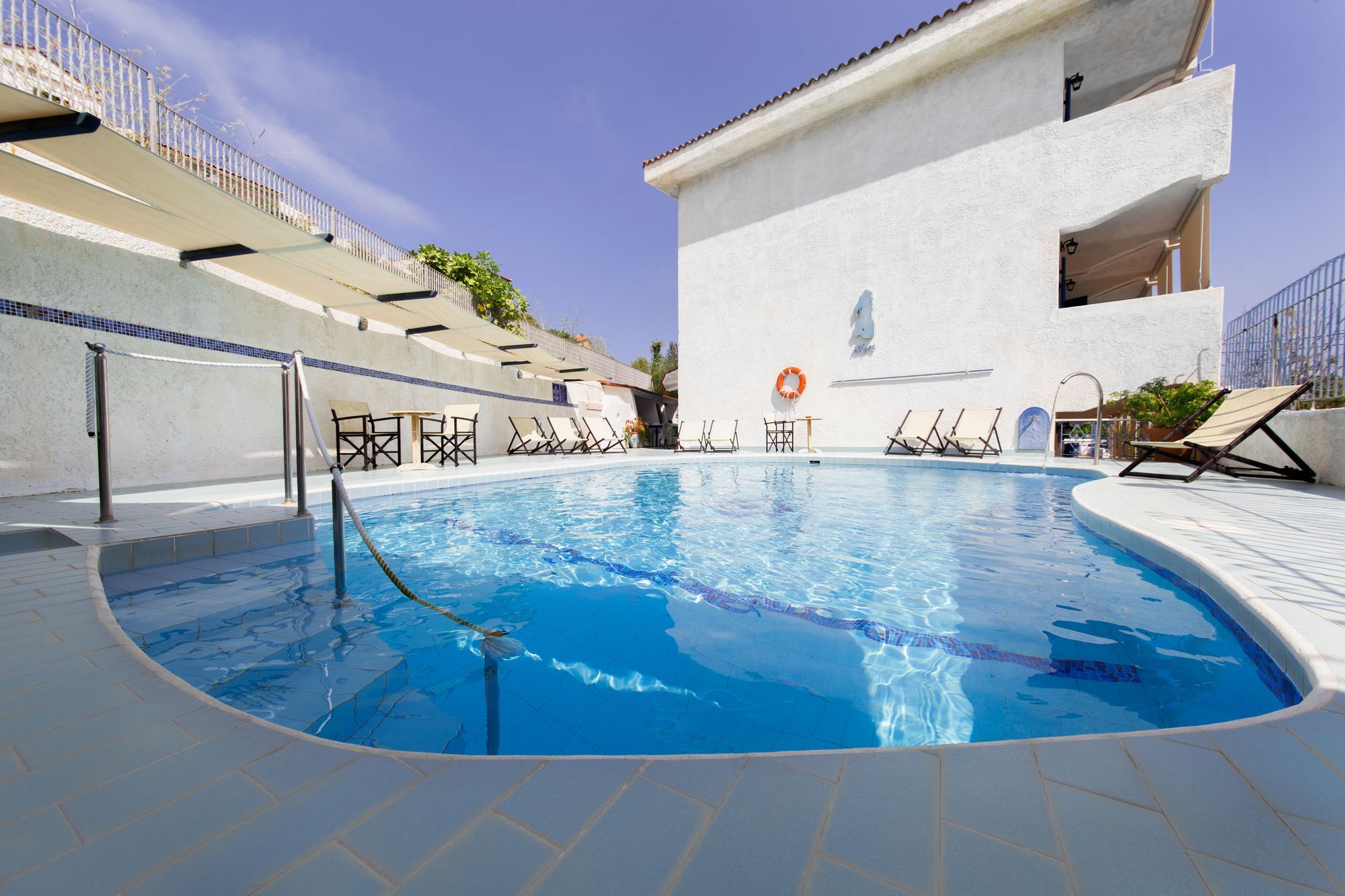 Hotel Atheras 3*