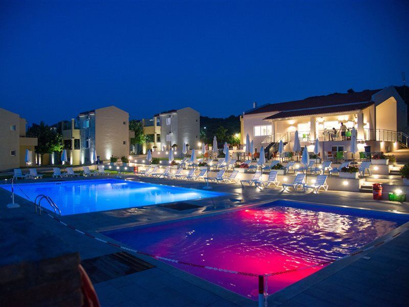 Fournia Village 3*