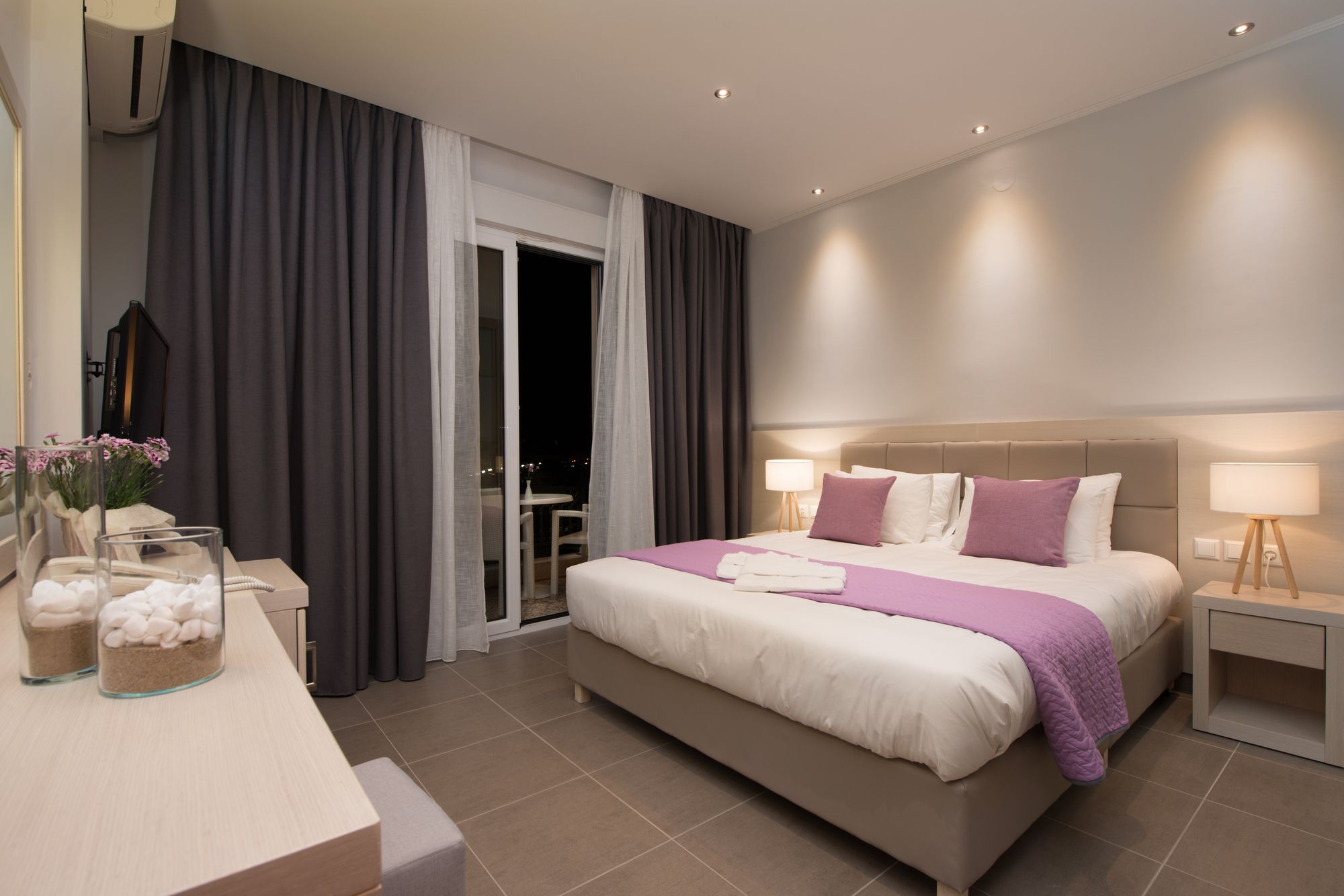 Angelica Hotel