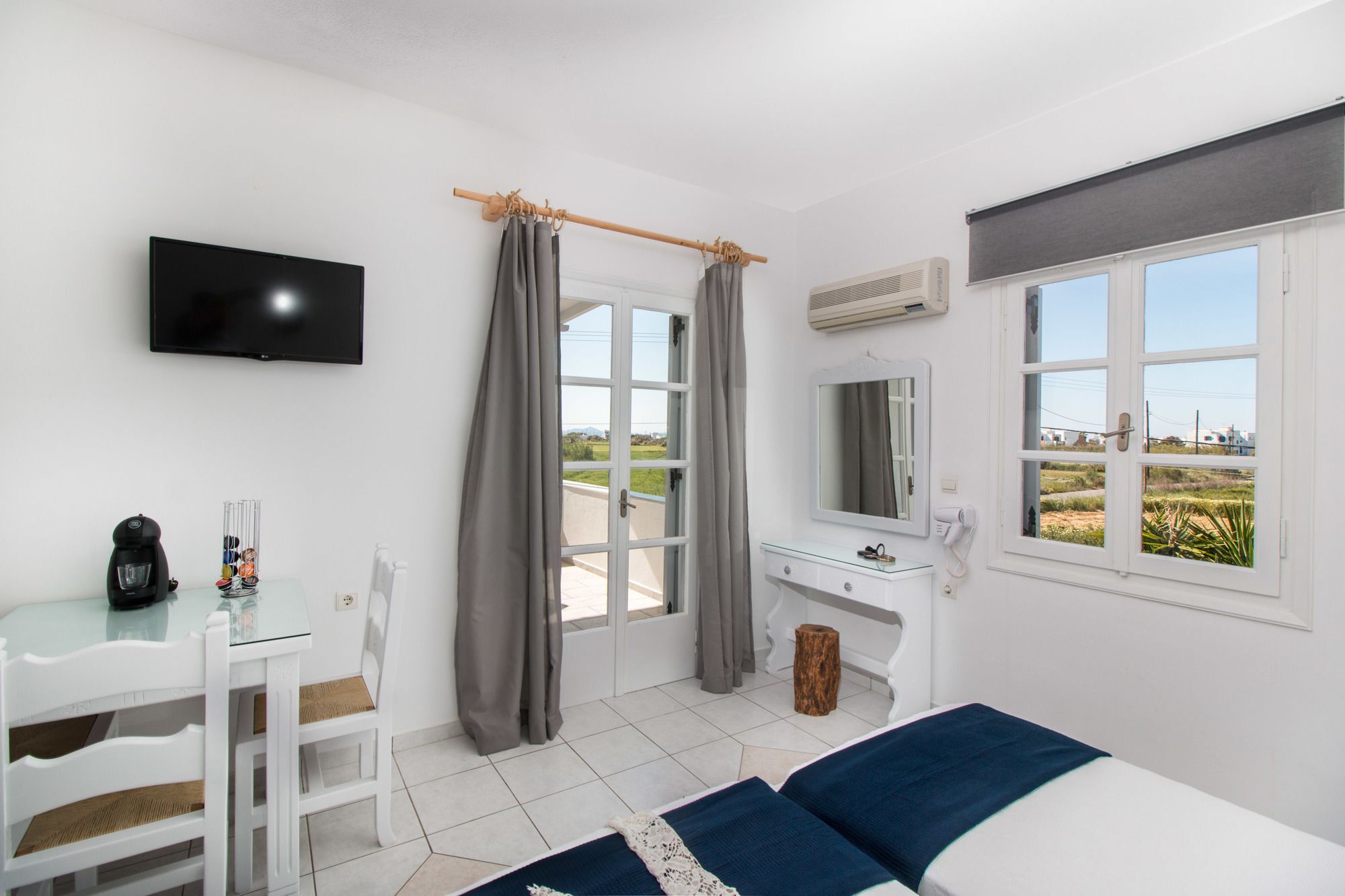 Ktima Bianco Aparthotel 3*