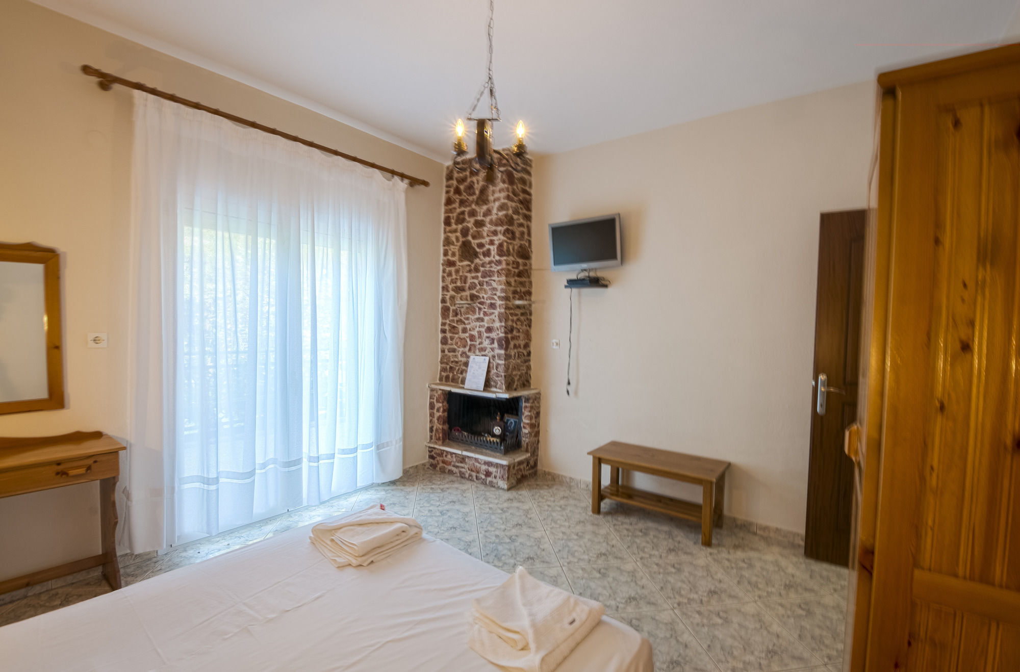 Petra Mare Apartment Thimonia