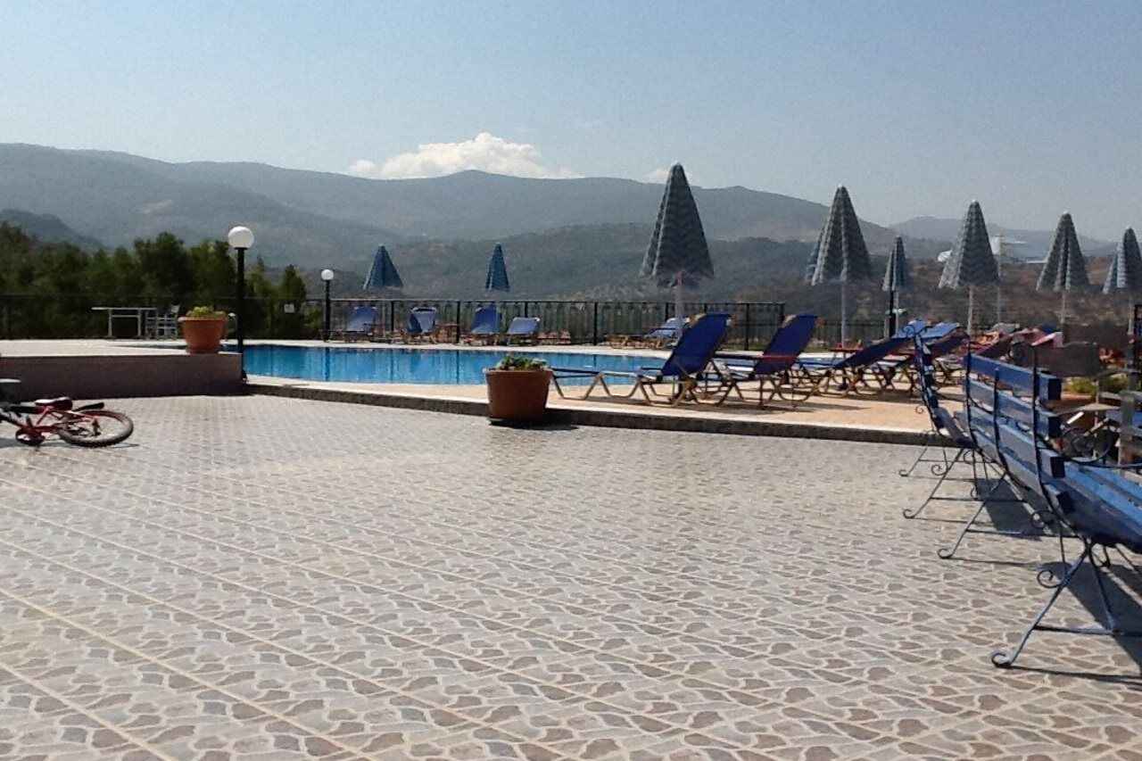 Aparthotel Hill 2*