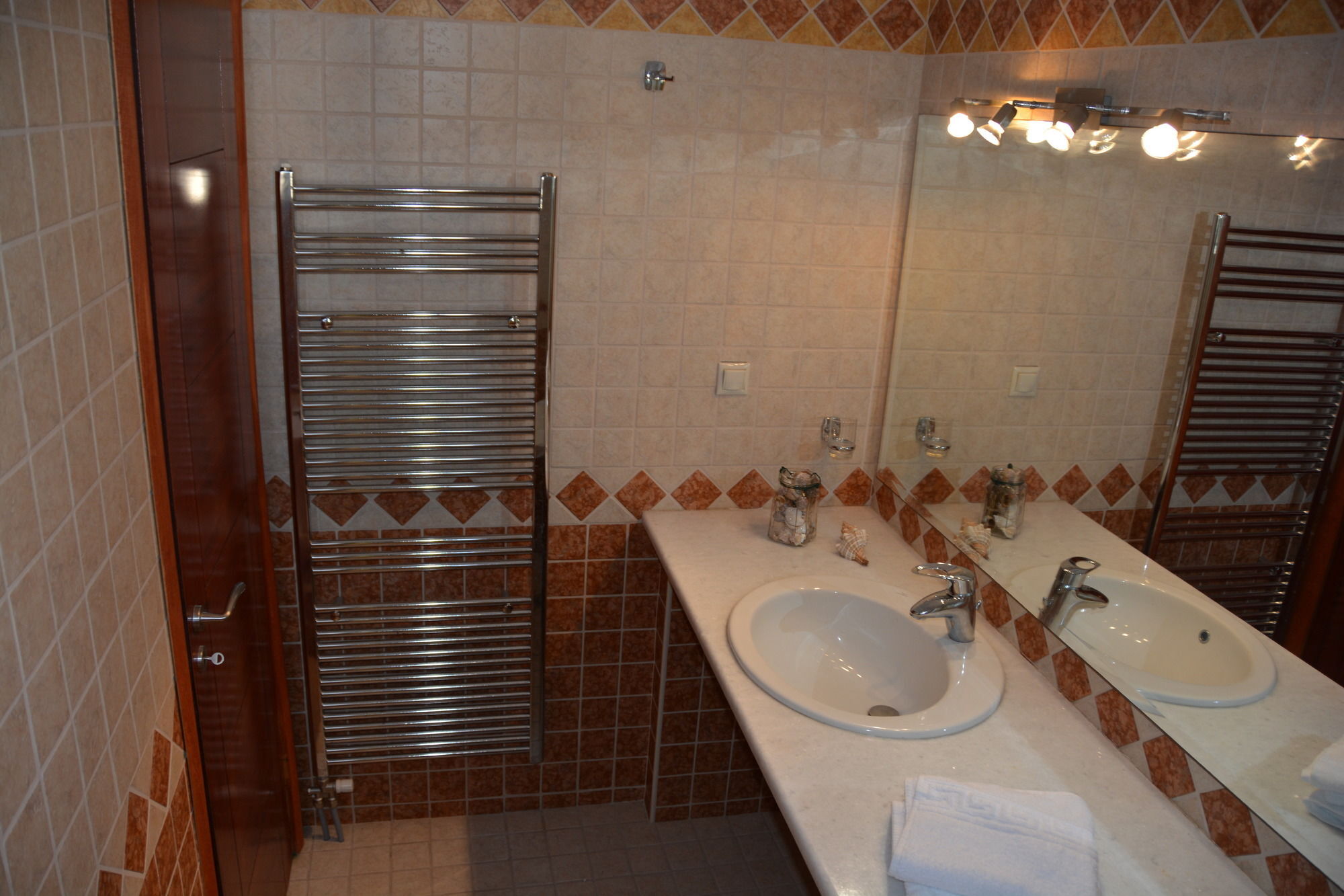 Athina Apartment Kariotai