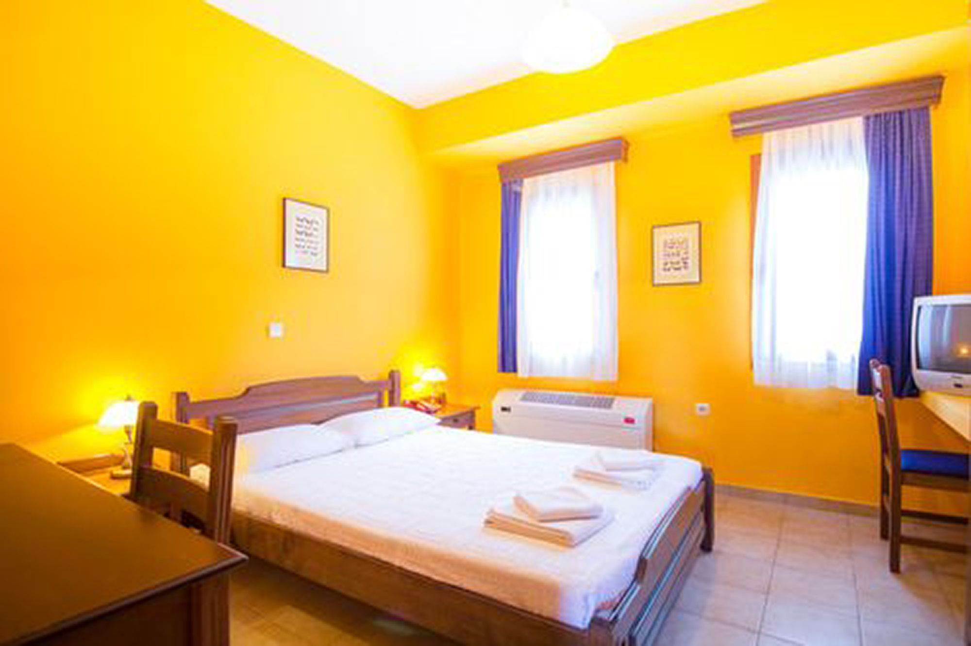 Roxani 3* Maroneia (Rhodope)