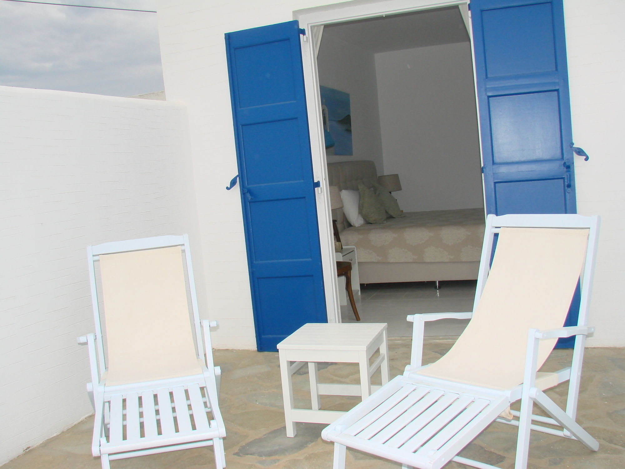 εvi Evan Hotel 2*