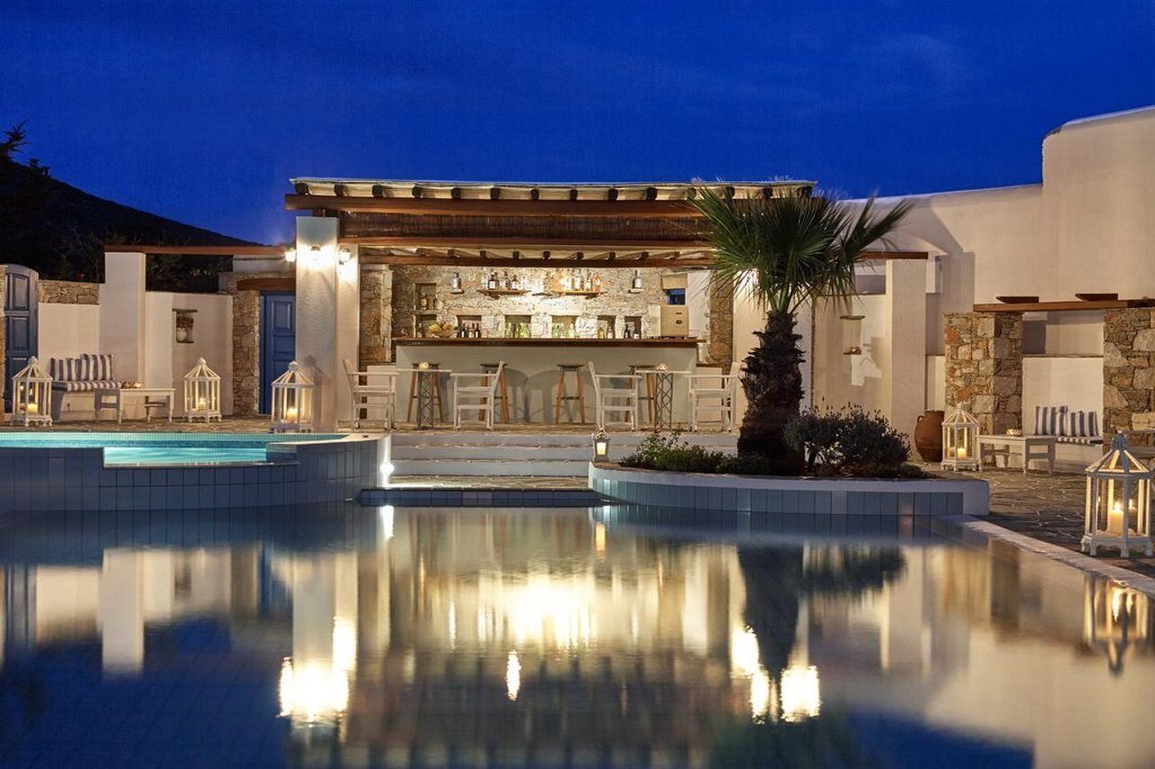 Folegandros Apartments Hotel 2*
