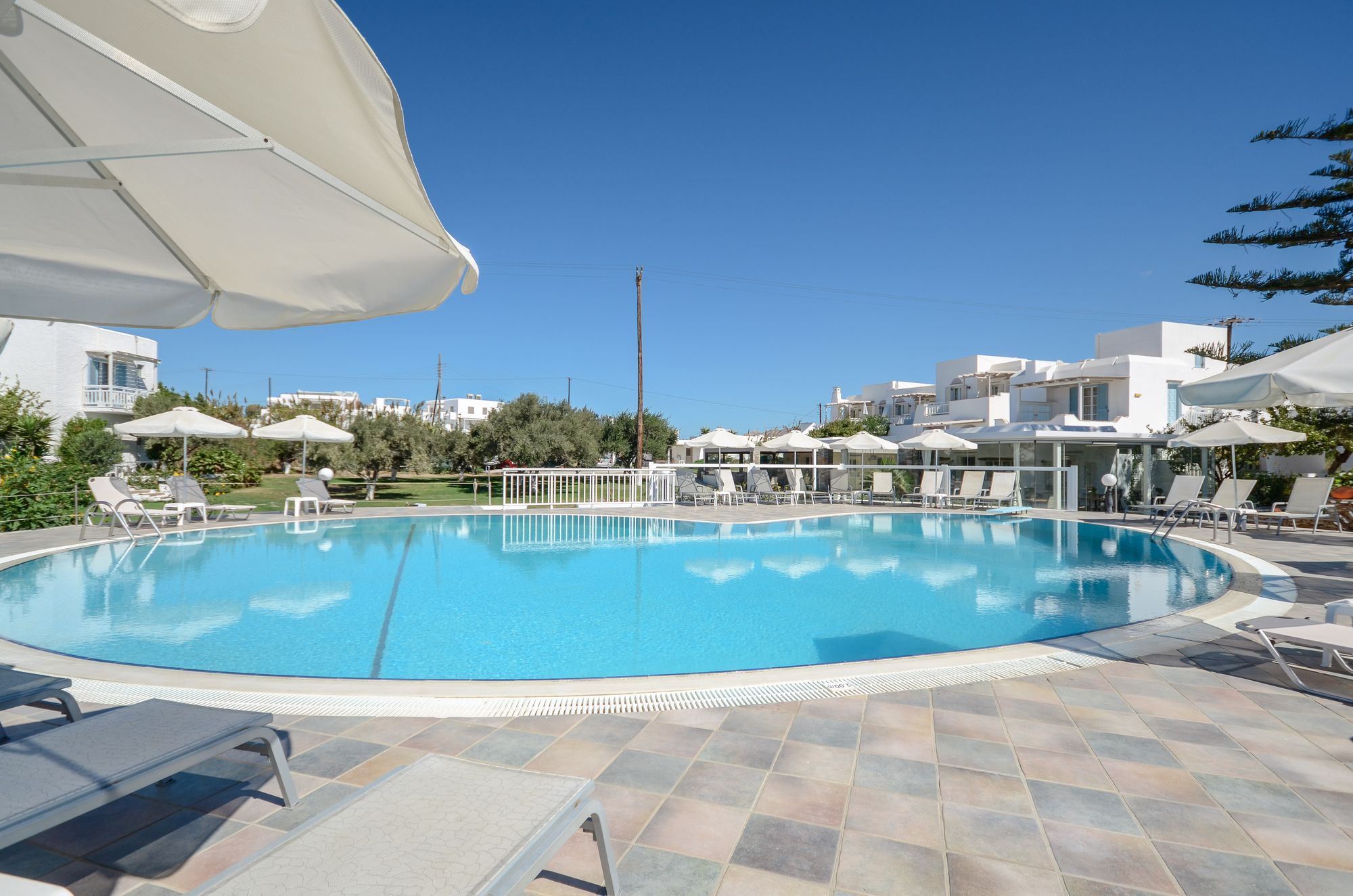Aparthotel Birikos & Agios Prokopios (Naxos)