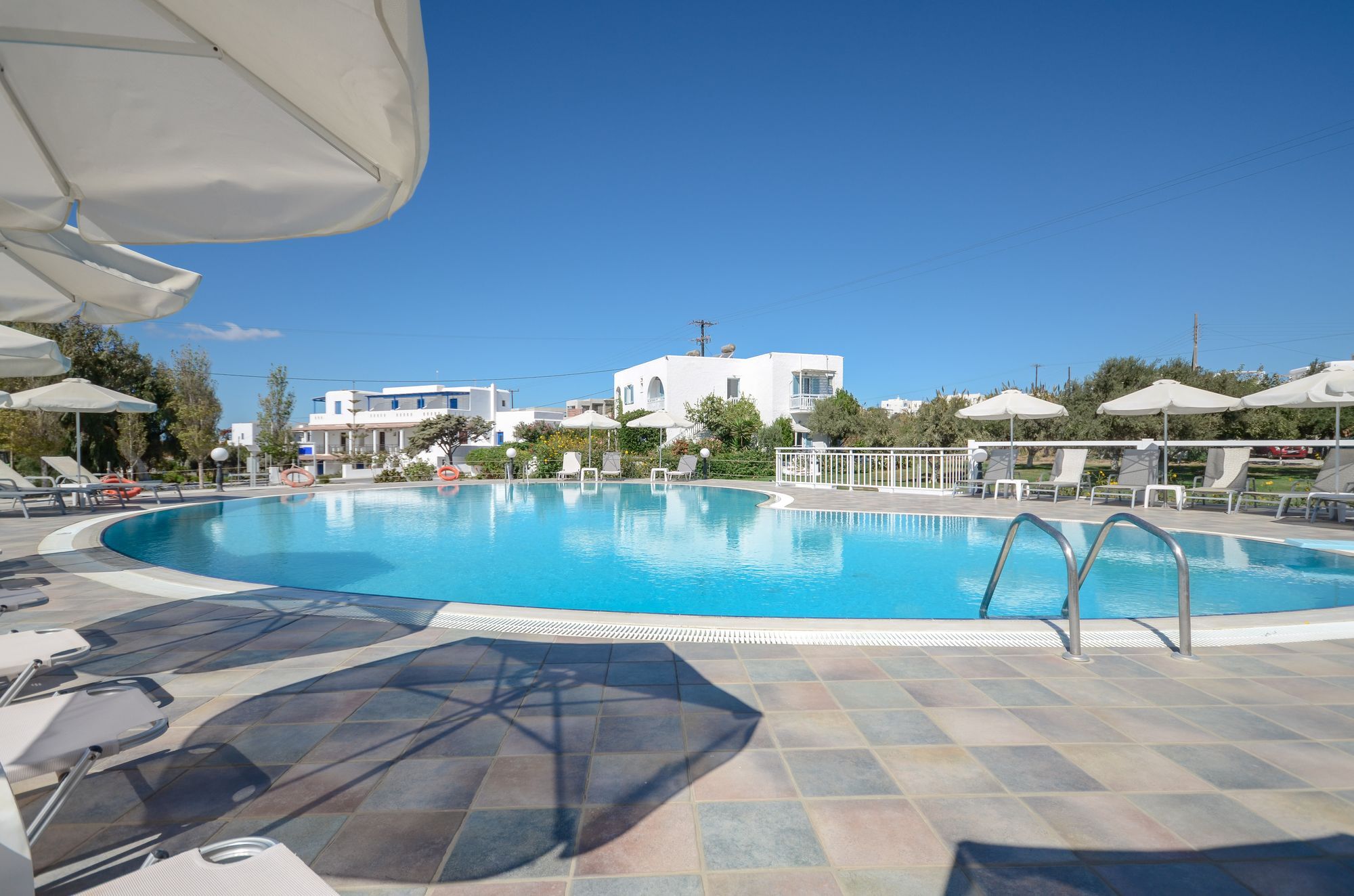 Birikos & Aparthotel 2*