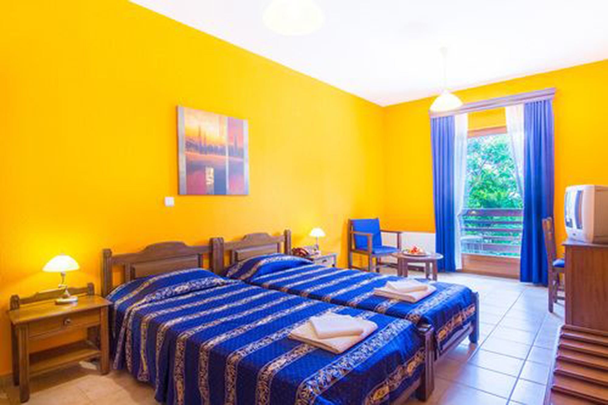 Hotel Roxani