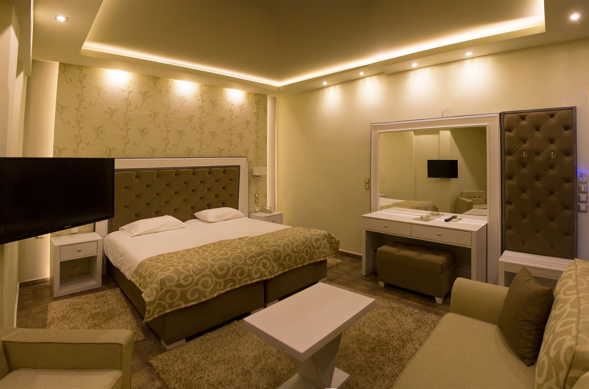 Hotel Heliotrope 4*