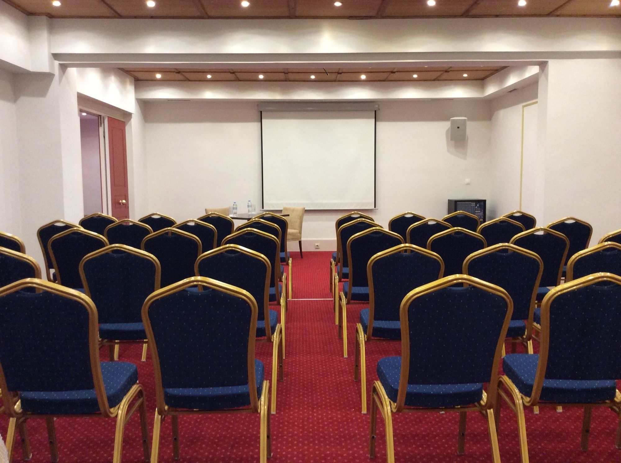 Country Club & Hotel Mikro Chorio (Central Greece)