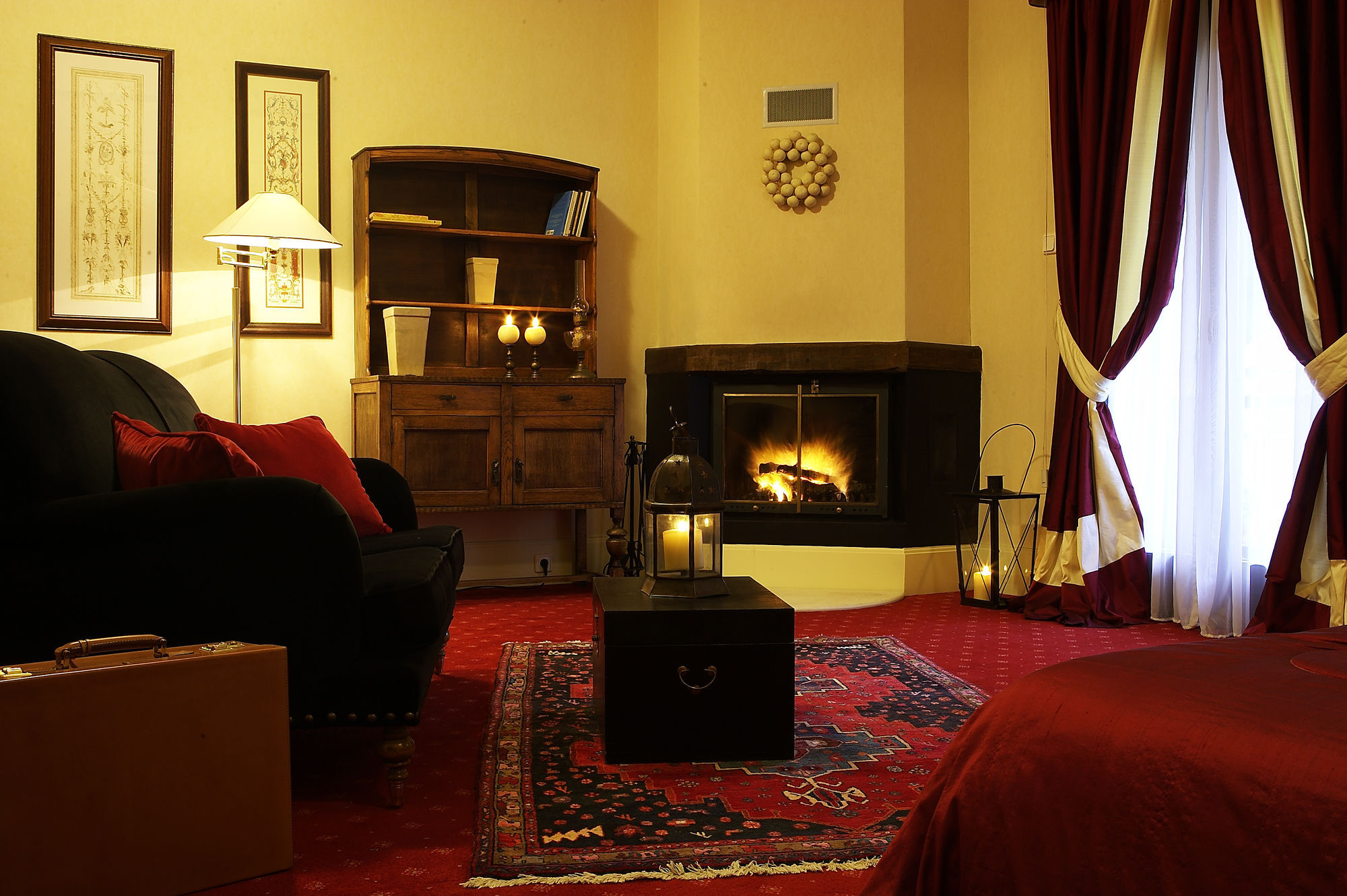 Country Club & Mikro Chorio (Central Greece)