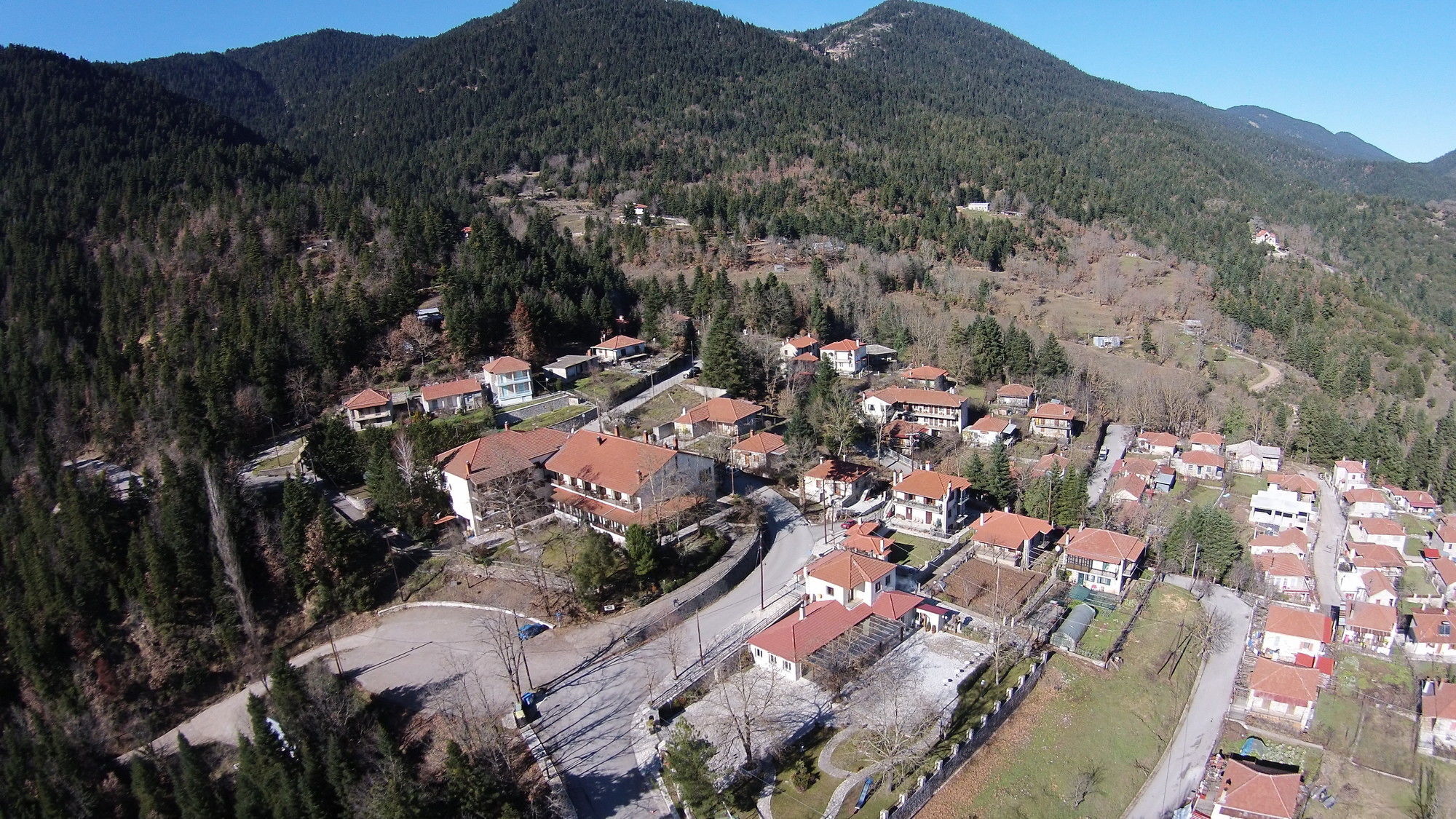 Hotel Country Club & Mikro Chorio (Central Greece)