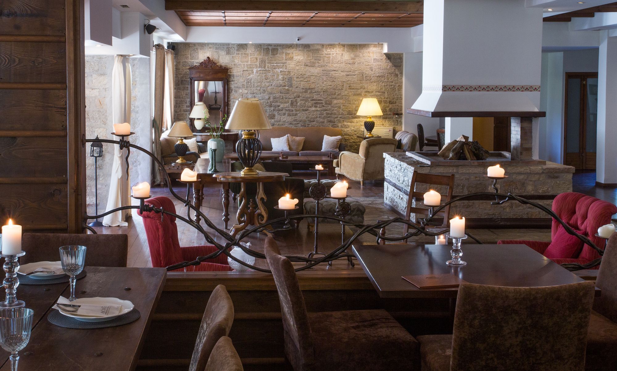 Country Club & Hotel Mikro Chorio (Central Greece)
