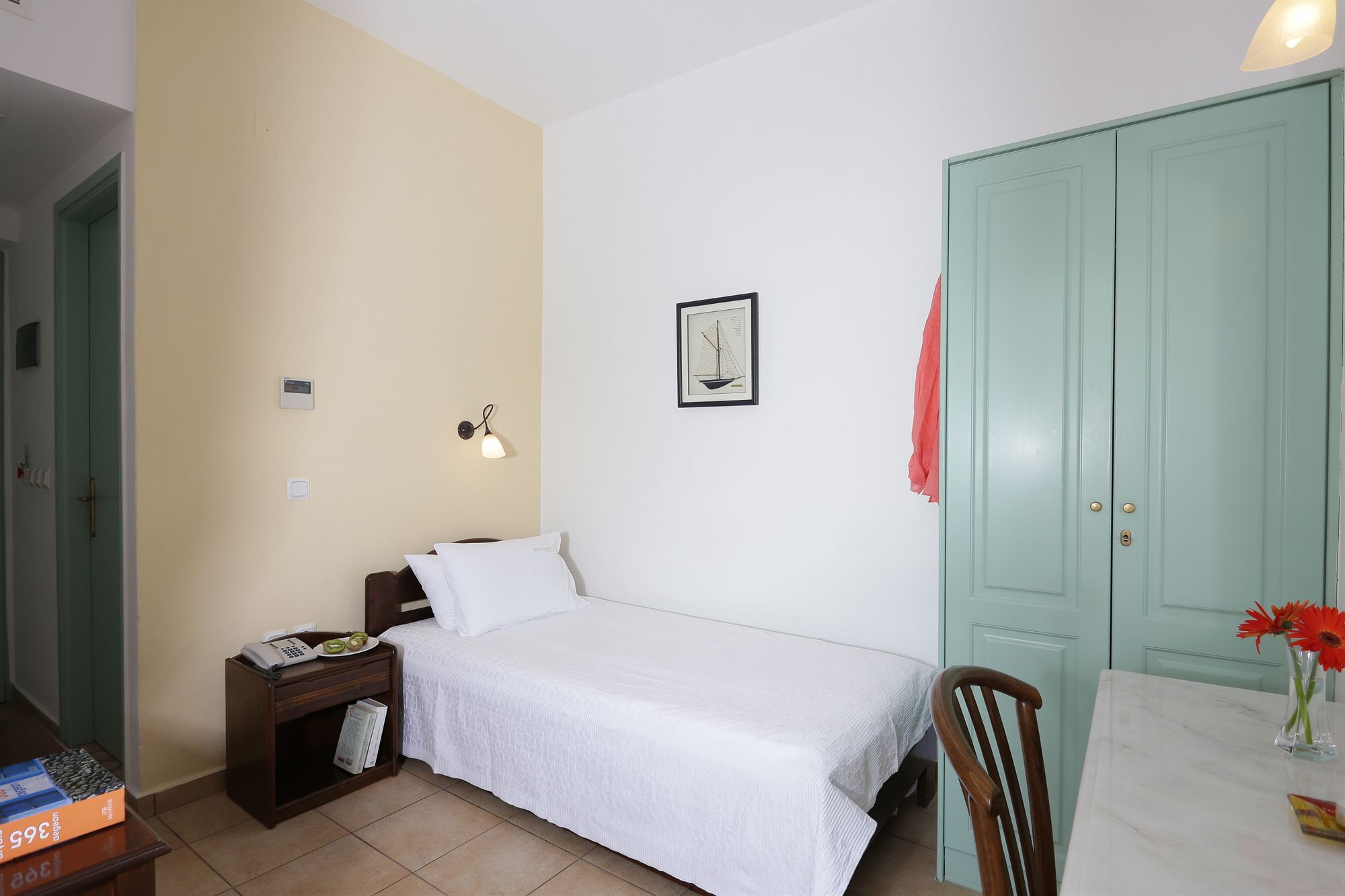 Brazzera Hotel Finikas (Syros)