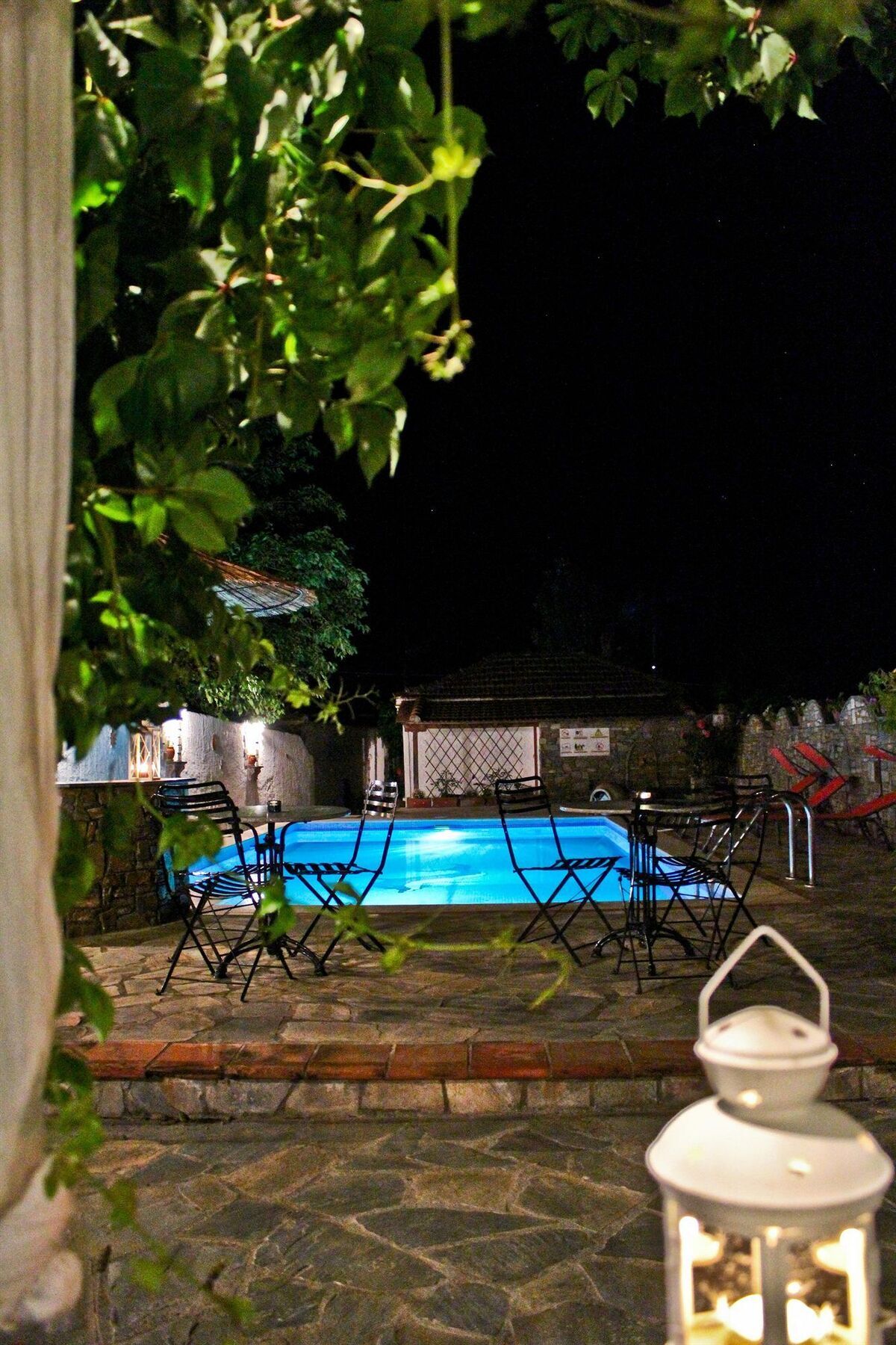 Seranides Boutique 2*