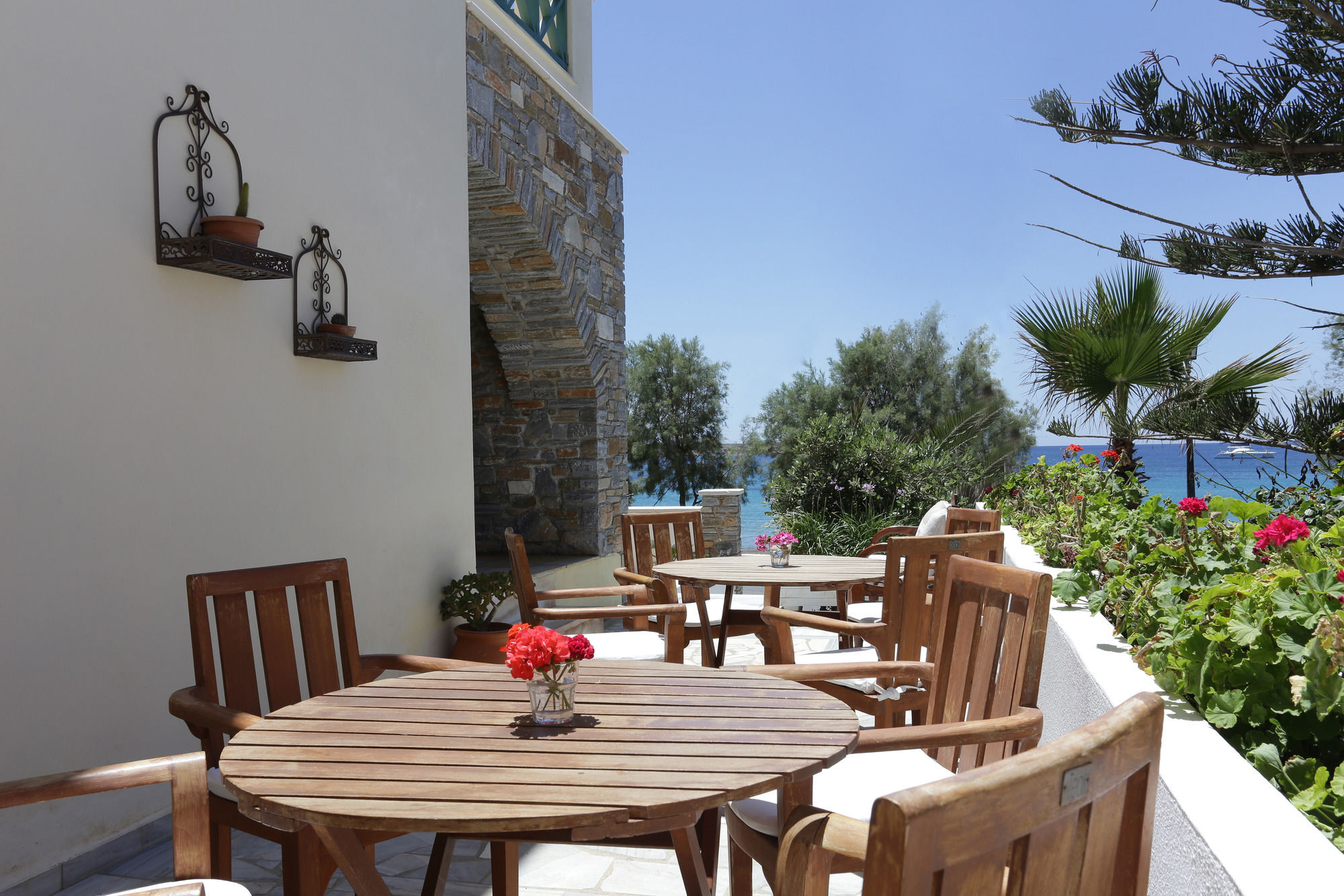 Brazzera Hotel Finikas (Syros)
