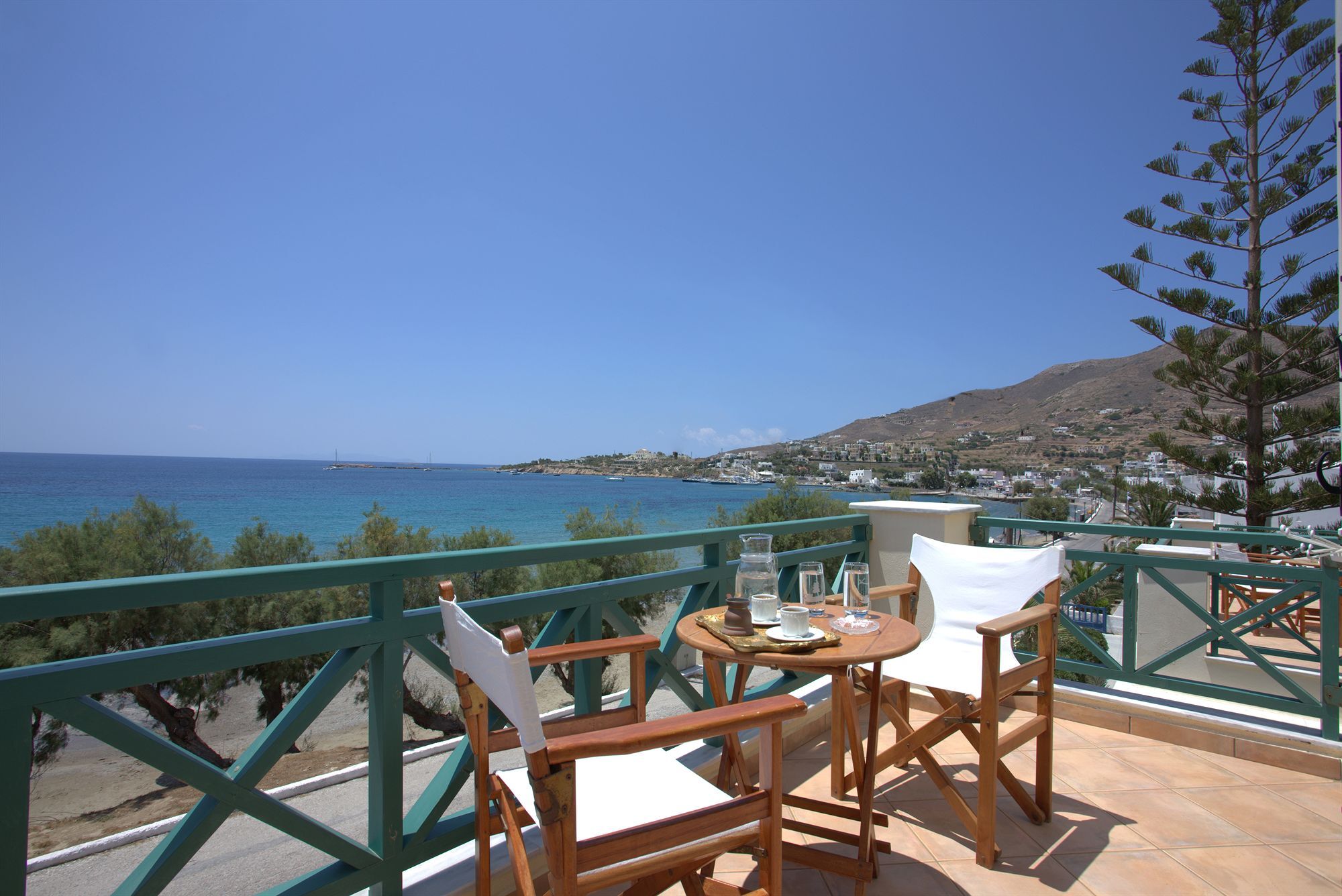 Brazzera Hotel Finikas (Syros)