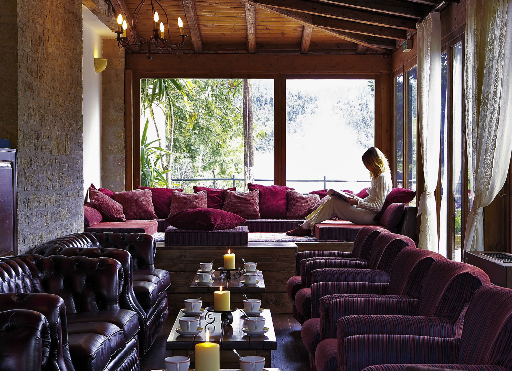 Country Club & Hotel