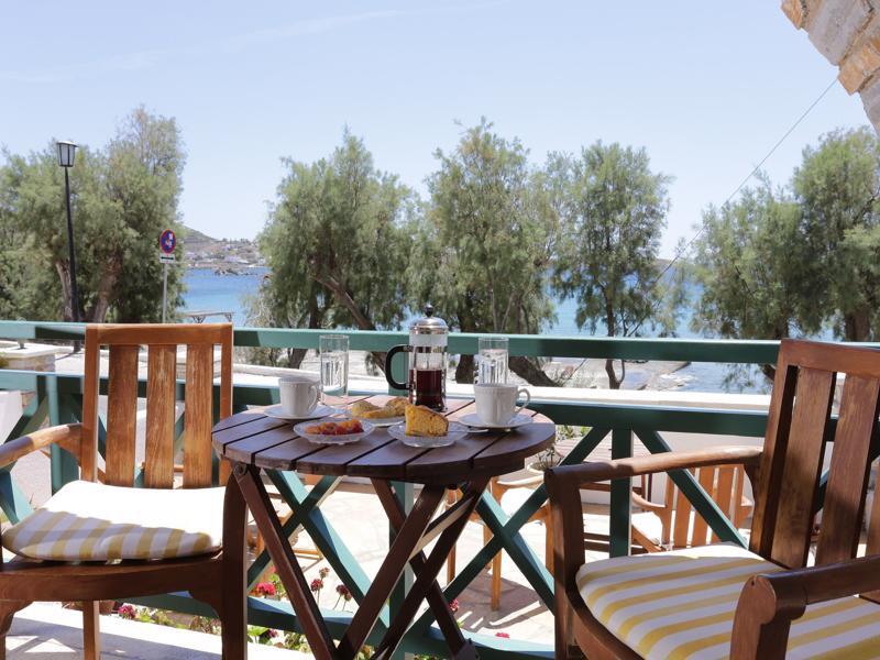 Brazzera Hotel Finikas (Syros)