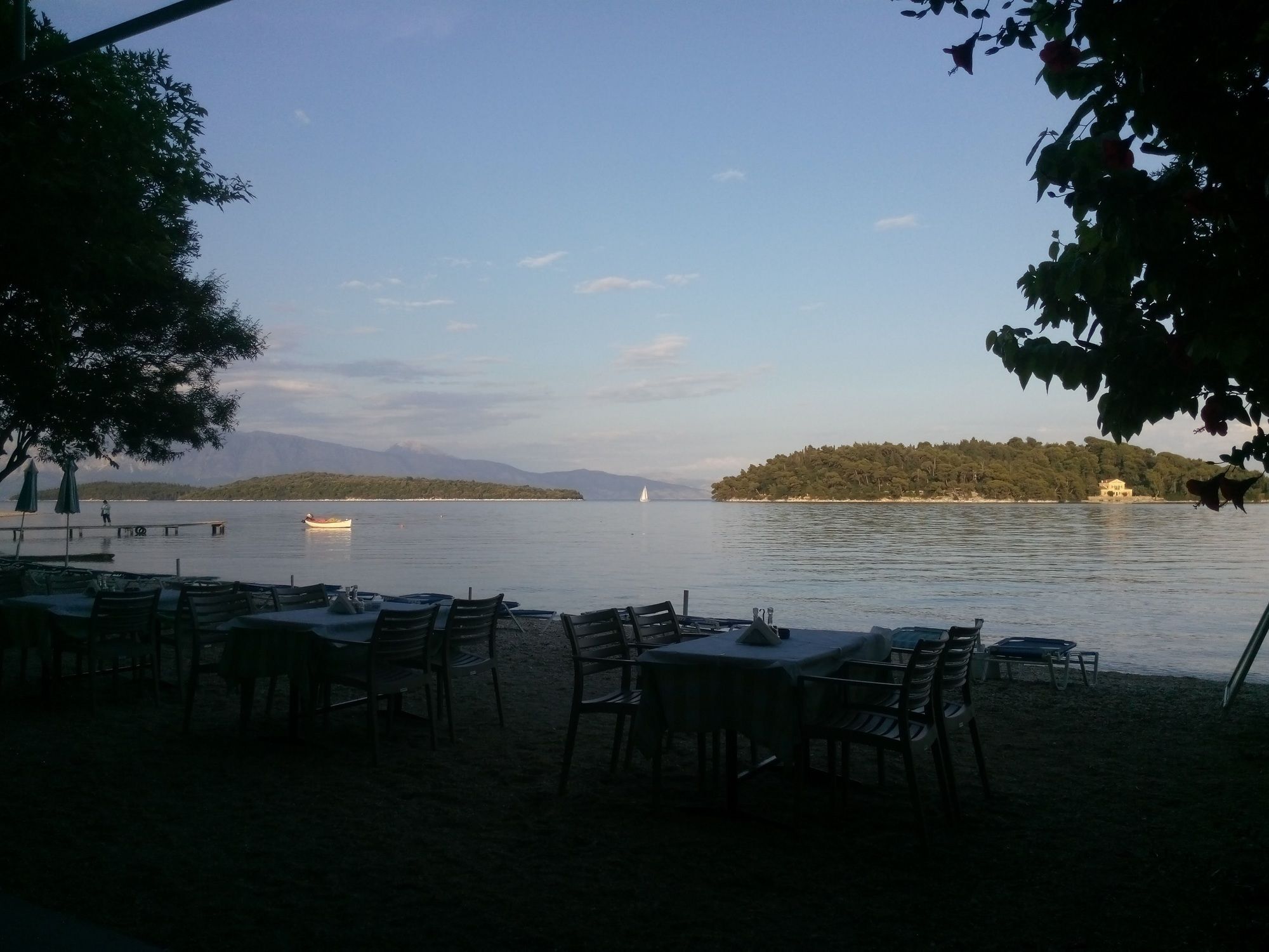 Hotel Avra