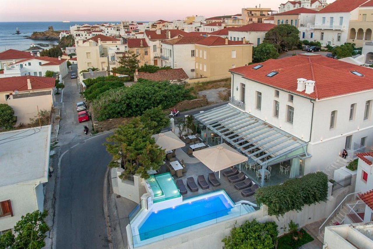 Micra Anglia Boutique & 5* Andros Town