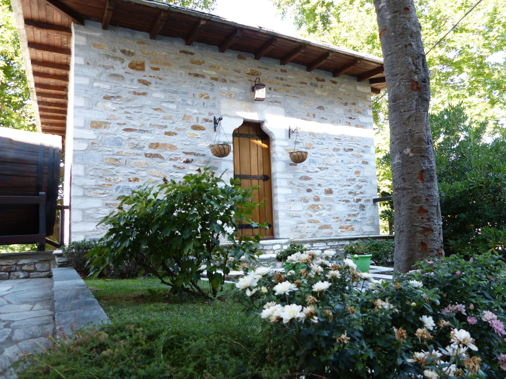 Ta Xelidonakia Bed & Breakfast Pinakatai