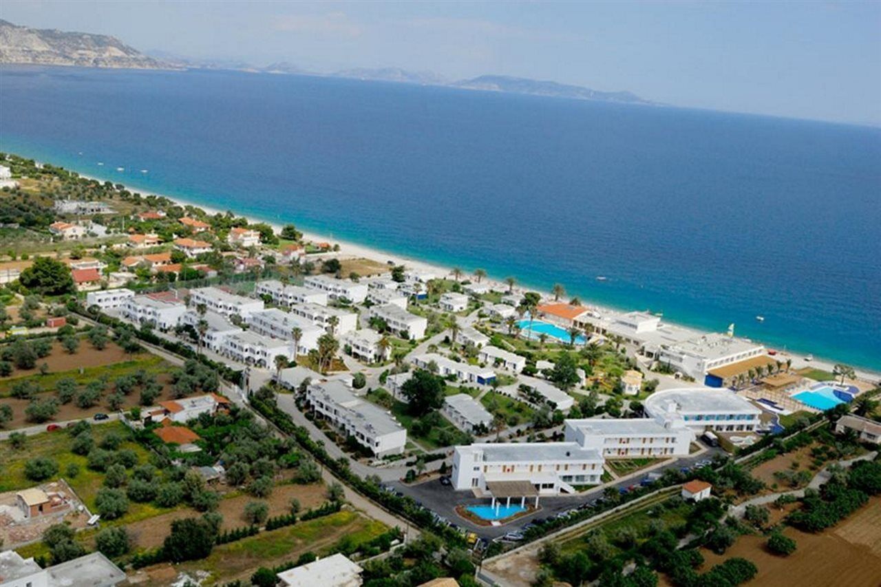 Resort Kinetta And 4*