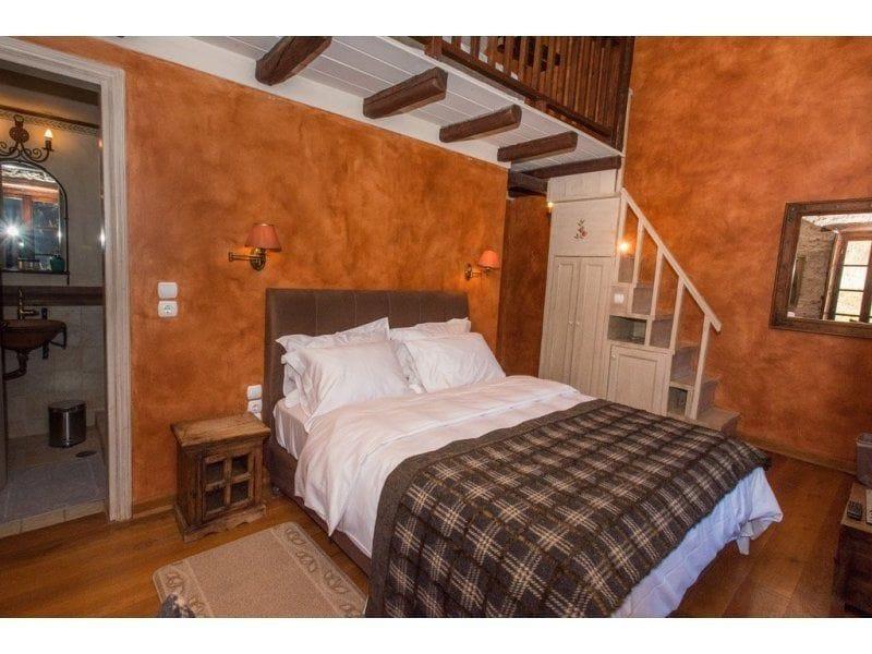 Guest house Epoches 3*
