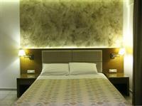 Hotel Achilles 3*