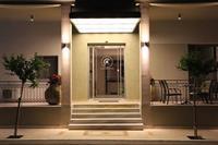 Achilles Hotel