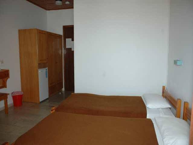 Lefkimi Hotel 2*