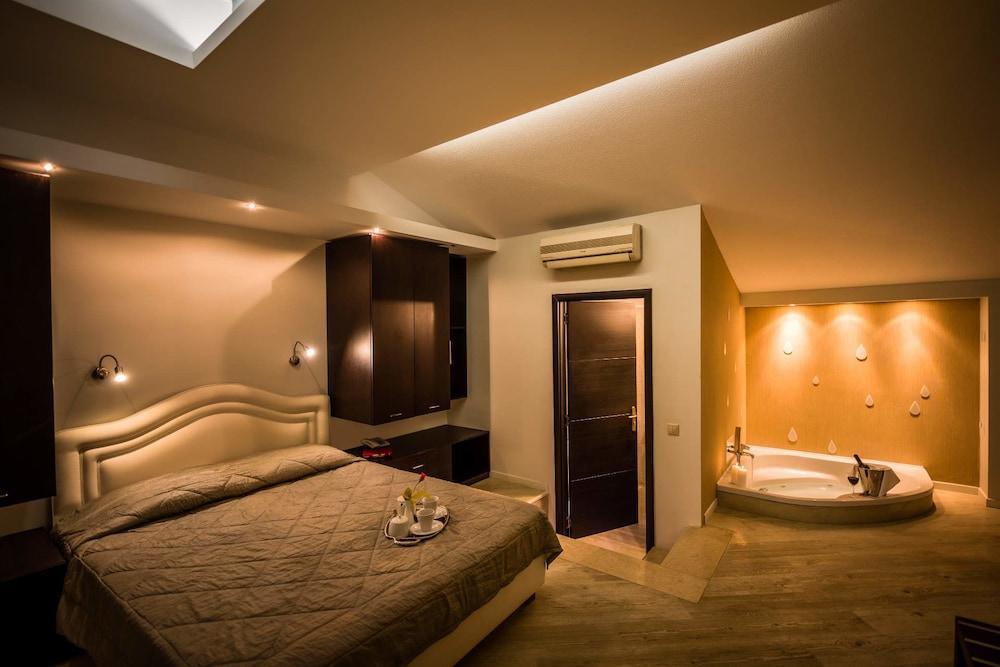 Mediterranean Hotel 5*