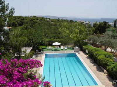 Saron Hotel 2*