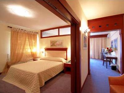 Hotel Crithoni's Paradise